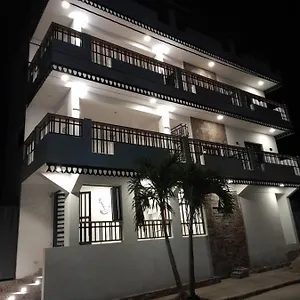 hostal-marina-32000.comcaribbean.com/